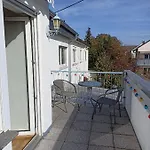 Lejlighed Frei 1 *